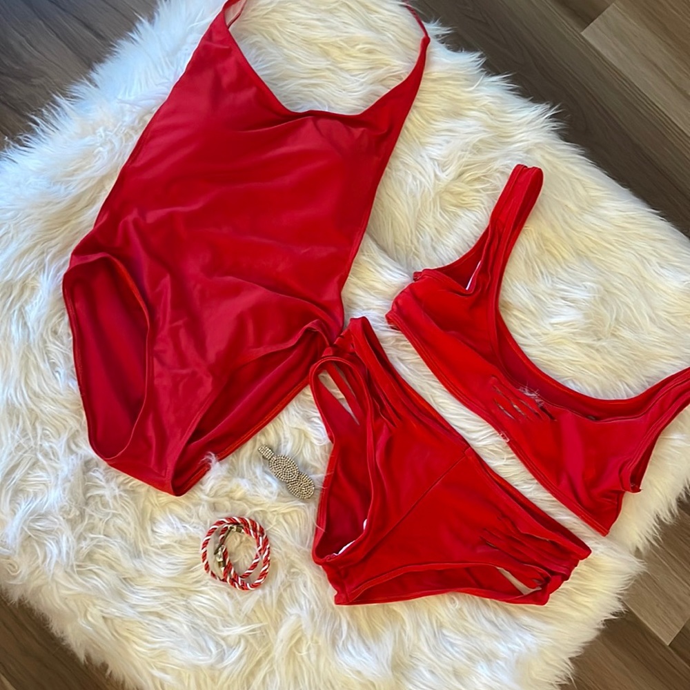 Wholesale red bikini sets with accessories anchor bracelet and rhinestone clip